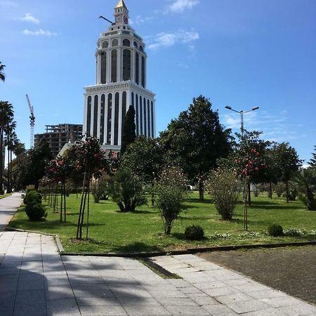 Old Batumi Apartment ภายนอก รูปภาพ